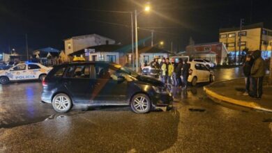 Photo of Dos personas heridas por el choque entre un taxi y un rodado particular