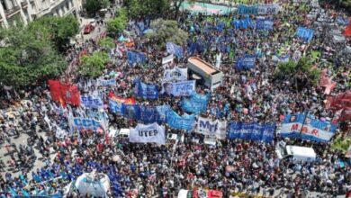 Photo of El Gobierno limitó por decreto el derecho a huelga y amplió las actividades esenciales