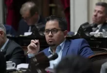 Photo of Pauli a Löffler: «El legislador que lleva 3 décadas en su banca, me quiere declarar persona no grata»