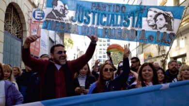 Photo of Vuoto y referentes peronistas de Tierra del Fuego marcharon en Buenos Aires