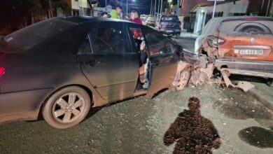 Photo of Violento choque contra un auto estacionado en Ushuaia
