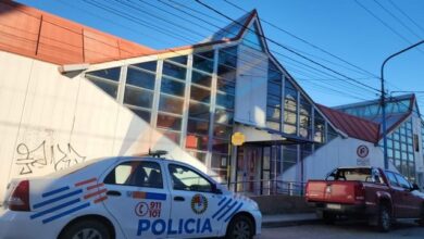 Photo of Un hombre falleció y su esposa está internada grave por intoxicación con monóxido en Ushuaia