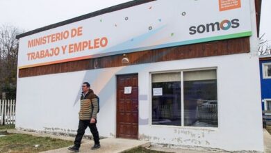 Photo of Ministerio de Trabajo intervino en el caso del albañil que viajaba a dedo para cobrar deuda a una constructora