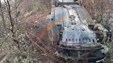 Photo of Violento vuelco de un automóvil en ruta 3 y dos personas heridas