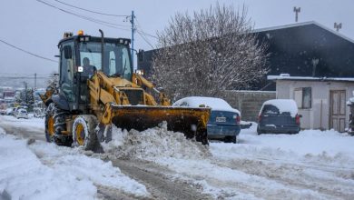 Photo of POR LAS NEVADAS LA MUNICIPALIDAD INTENSIFICA LOS TRABAJOS DE LIMPIEZA DE CALLES