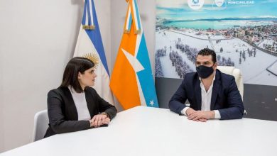 Photo of EL INTENDENTE WALTER VUOTO DESIGNÓ A LA CONTADORA BRENDA TOMASEVICH AL FRENTE DE LA SECRETARIA DE ECONOMIA Y FINANZAS