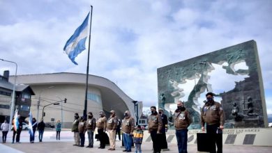 Photo of ACTO EN USHUAIA JÓVENES EN DEFENSA DE LA SOBERANÍA ARGENTINA SOBRE MALVINAS