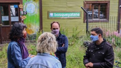 Photo of LA MUNICIPALIDAD DE USHUAIA Y LA FUNDACIÓN CULTIVAR SE REUNIERON EN LA RESERVA NATURAL BOSQUE YATANA PARA REINICIAR LOS TRABAJOS DE LA COMISIÓN