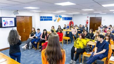 Photo of SE CONCRETÓ LA JORNADA “ABORDAJE DE LA PROBLEMÁTICA DEL SUICIDIO EN LOS MEDIOS: CLAVES PARA UNA COMUNICACIÓN RESPONSABLE”