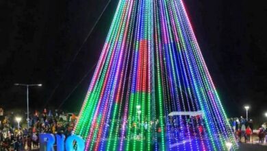 Photo of HOY SE ILUMINA EL TRADICIONAL ÁRBOL DE NAVIDAD DE RÍO GRANDE