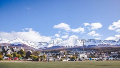 Photo of USHUAIA, COMENZARON LOS TRABAJOS EN LA CANCHA DE CÉSPED SINTÉTICO “HUGO LUMBRERAS”