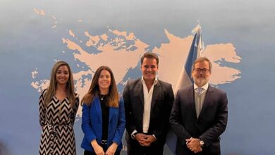 Photo of La Secretaría de Turismo de Ushuaia fortalece lazos con líderes tecnológicos españoles