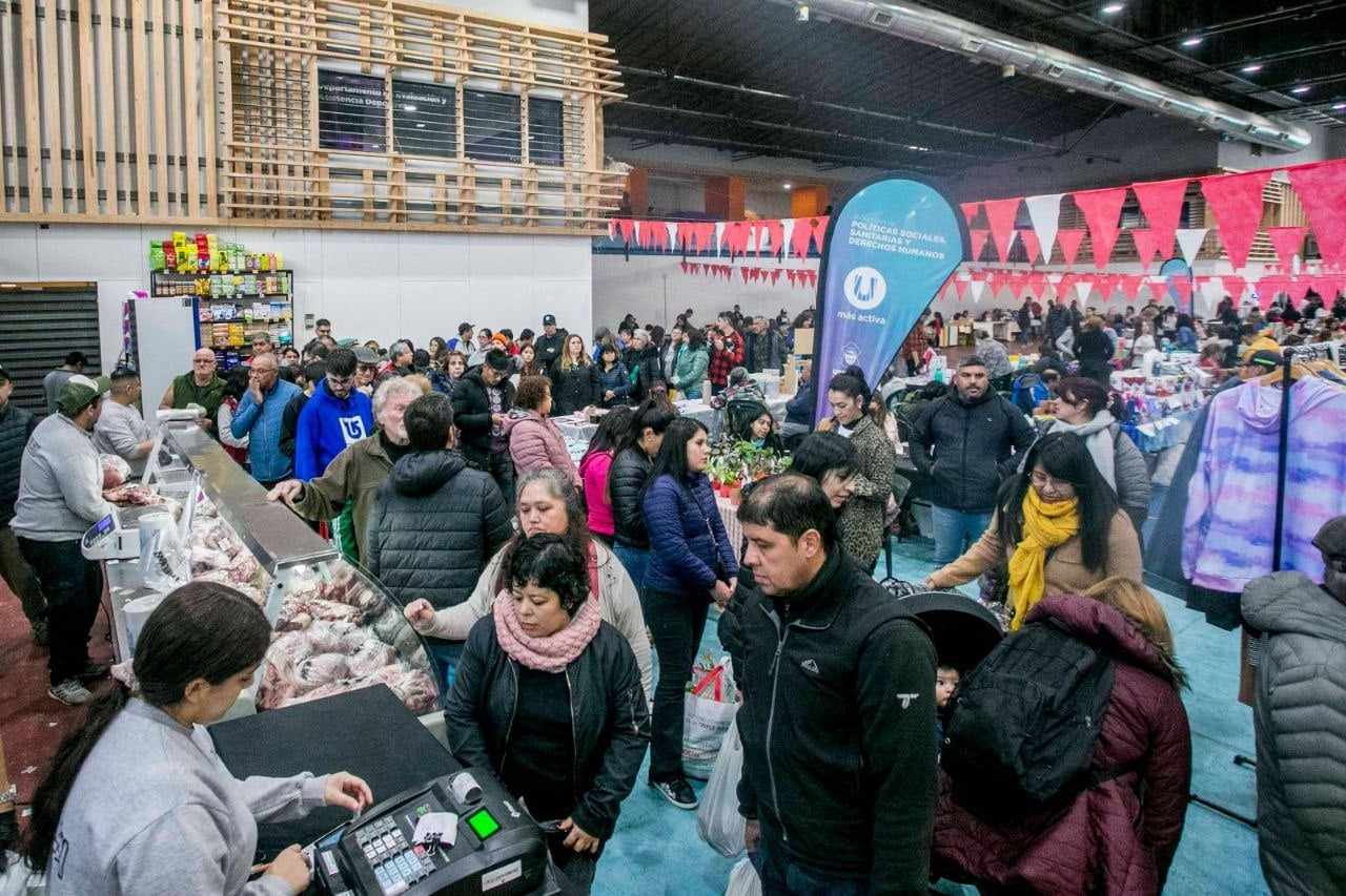 Photo of EL MERCADO CONCENTRADOR DE USHUAIA COMERCIALIZÓ MÁS DE 15 MIL KILOS DE CARNE, FRUTAS Y VERDURAS