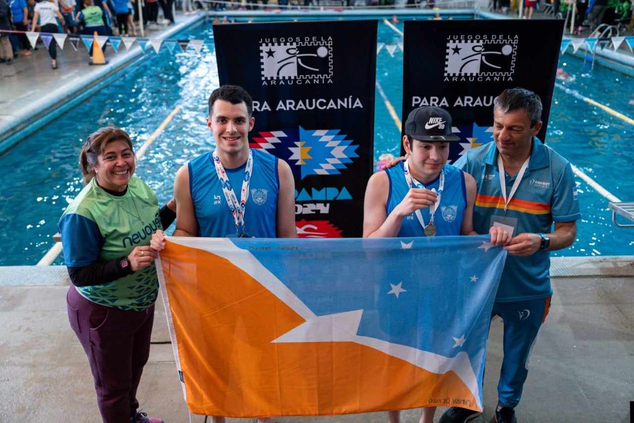 Photo of JUEGOS DE LA PARAARAUCANÍA: LA DELEGACIÓN FUEGUINA REGRESA A LA PROVINCIA CON 56 MEDALLAS