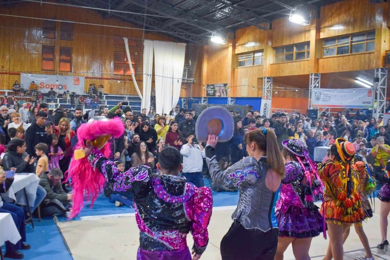 Photo of “COSTUMBRES ARGENTINAS” FUE UN ÉXITO DE CONVOCATORIA Y VENTAS PARA EMPRENDEDORES Y EMPRENDEDORAS DE RÍO GRANDE