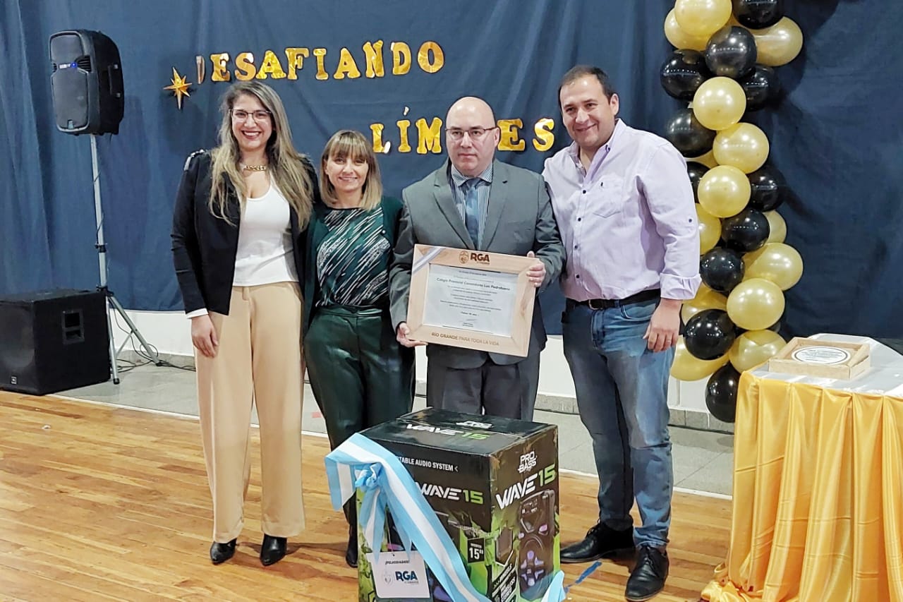 Photo of El Municipio acompañó al Colegio Provincial “Comandante Luis Piedrabuena” en su 40° aniversario