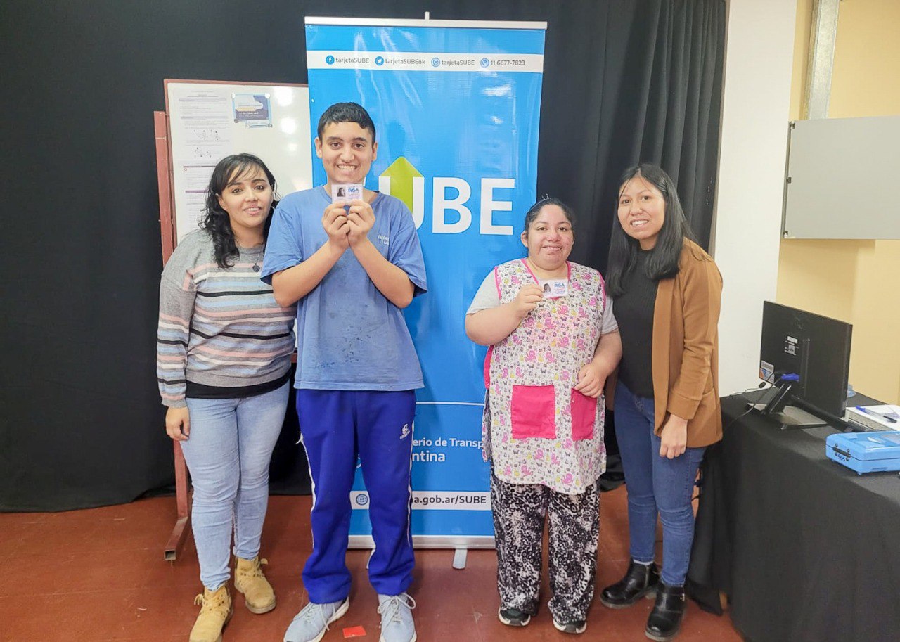 Photo of El Municipio dio a conocer los beneficios del transporte público a estudiantes con discapacidad