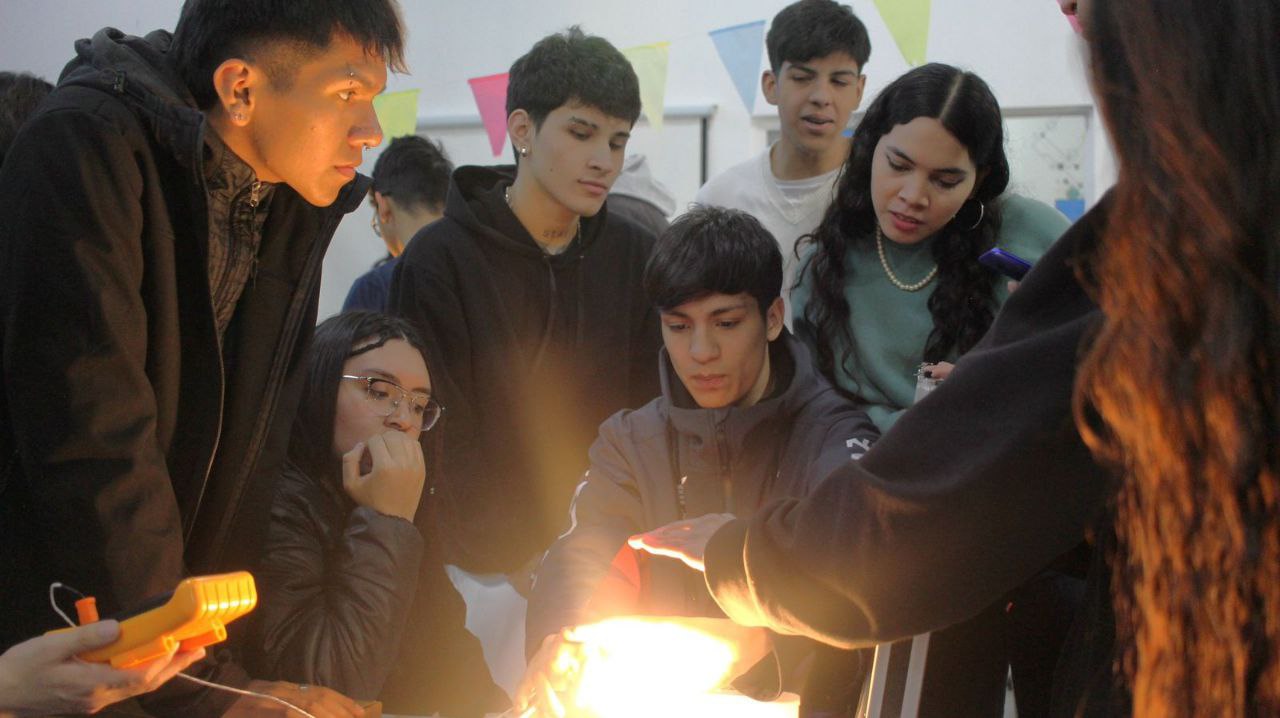 Photo of El aula móvil de Fundación YPF fue una experiencia única para las y los riograndenses