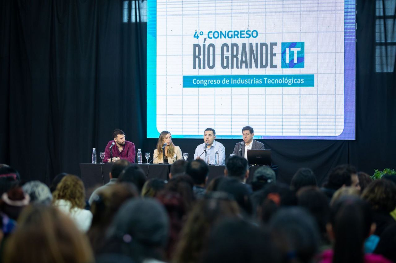 Photo of “El Congreso IT es un símbolo de defensa de nuestra industria y soberanía”