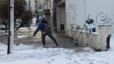 Photo of Recuerdan la obligatoriedad de mantener las veredas sin nieve o hielo