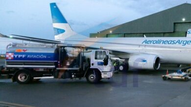 Photo of El vuelo de Aerolíneas tuvo sensible demora ante rotura del camión para carga de combustible