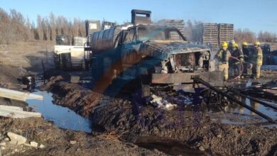 Photo of Un camión de brea ardió en el playón de una constructora