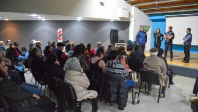 Photo of Con un cine-debate, se presentó el documental “Lago Escondido. Soberanía en Juego”