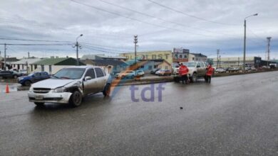 Photo of Un conductor trasladado al Hospital tras choque