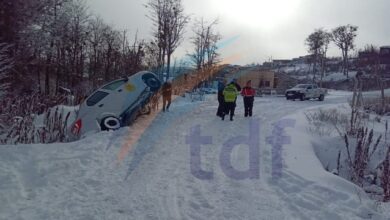 Photo of Un remis cayó a una zanja en Tolhuin