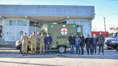 Photo of El Ejército Argentino presenta nueva ambulancia para fortalecer el trabajo conjunto con el Municipio