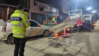 Photo of Conductor en estado de ebriedad embistió a un auto estacionado en Ushuaia