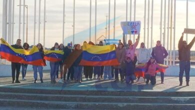 Photo of Venezolanos se manifestaron en Río Grande contra el régimen de Nicolás Maduro