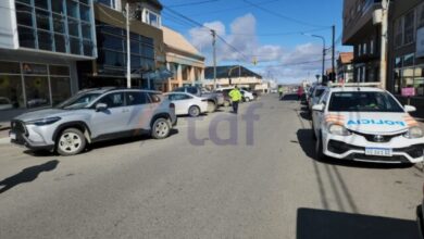 Photo of Una conductora embistió a un hombre y ambos debieron ser trasladados al Hospital