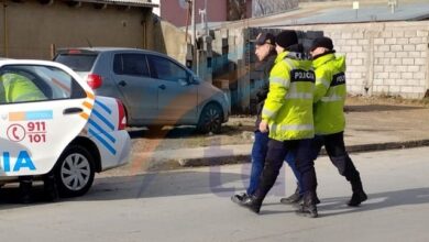 Photo of Un sujeto detenido por provocar incidentes en un colectivo y agredir a un efectivo policial