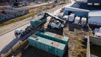 Photo of Llegaron a Ushuaia los equipos para reforzar la generación de energía eléctrica