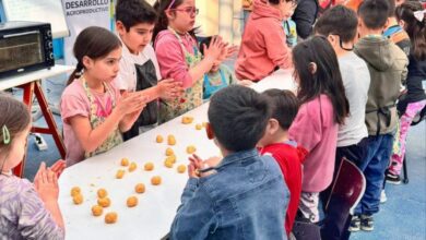 Photo of Familias participaron de una clase de repostería infantil en el marco del Día del Huevo