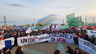 Photo of Se llevó adelante la Marcha Federal Universitaria en Río Grande en defensa de la universidad pública