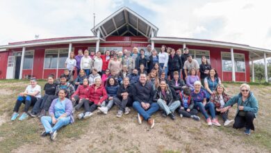 Photo of El Intendente compartió un almuerzo con adultos y adultas mayores en la Planta Campamentil