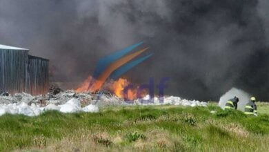 Photo of El galpón que se incendió tenía fardos de papel y latas que iban a ser enviados la próxima semana a la Fundación Garrahan