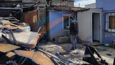 Photo of Una familia lo perdió todo en un devastador incendio de dos viviendas en calle Sarmiento