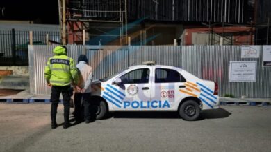 Photo of Detuvieron a dos jóvenes en el centro de la ciudad por robo y tenencia de marihuana