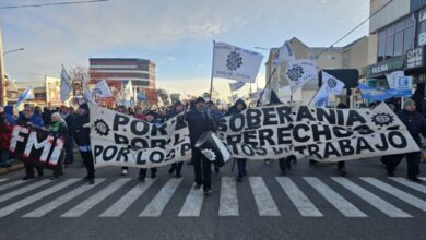 Photo of La UOM se movilizó y confirmó que continuará el paro por tiempo indeterminado
