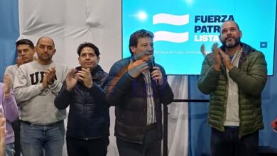 Photo of Melella celebró la asunción de los diputados fueguinos Agustín Tita y Miguel Rodríguez