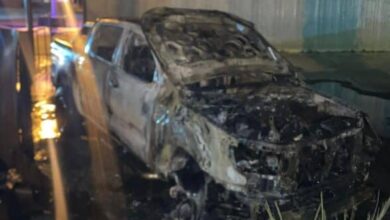 Photo of ​Se incendió una camioneta que se encontraba estacionada en el predio de una empresa 