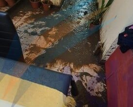Photo of ​Un vecino denunció que Obras Sanitarias le inundó la casa de residuos cloacales y materia fecal 