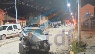 Photo of ​Un conductor hospitalizado tras impactar su vehículo contra una columna 